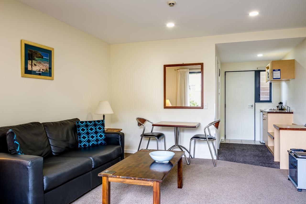 Nautilus Lodge Motel Motueka Bagian luar foto