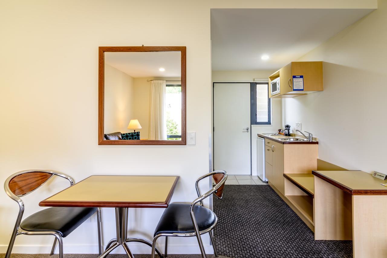 Nautilus Lodge Motel Motueka Bagian luar foto
