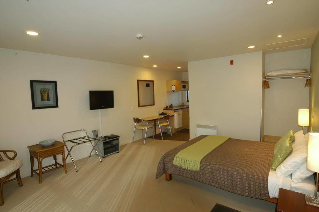 Nautilus Lodge Motel Motueka Bagian luar foto
